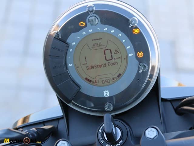 Reloj de la Husqvarna Svartpilen 701. Reloj de la Husqvarna Svartpilen 701.