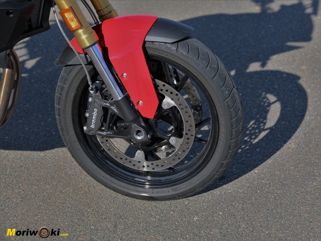 Prueba BMW F900XR Disco delantero Prueba BMW F900XR Disco delantero