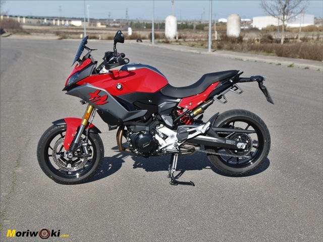 Prueba BMW F900XR Perfil izquierdo Prueba BMW F900XR Perfil izquierdo