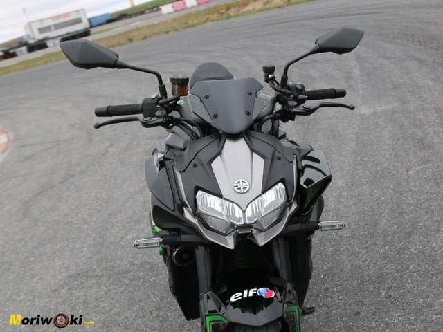 Prueba Kawasaki Z-H2.. Manillar Prueba Kawasaki Z-H2.. Manillar