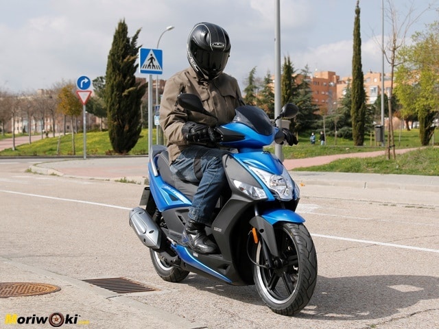 Prueba Kymco Agility City 125 llegando. Prueba Kymco Agility City 125 llegando.