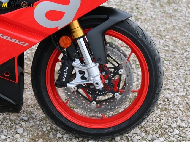 Prueba Aprilia RS 660 freno. Prueba Aprilia RS 660 freno.