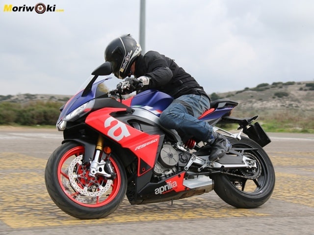 Prueba Aprilia RS 660 plano. Prueba Aprilia RS 660 plano.