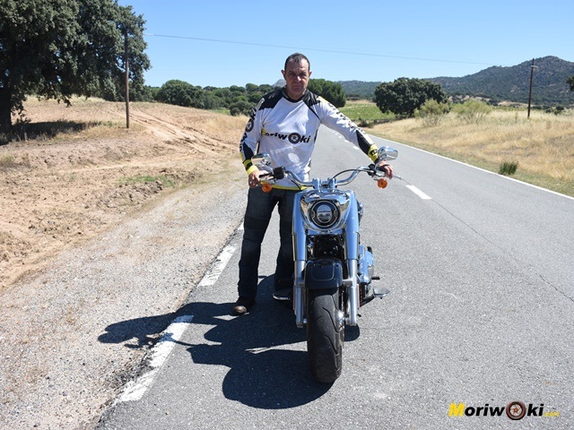 Prueba Harley Fat Boy al lado Prueba Harley Fat Boy al lado