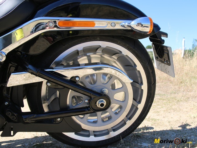 Prueba Harley Fat Boy correa Prueba Harley Fat Boy correa
