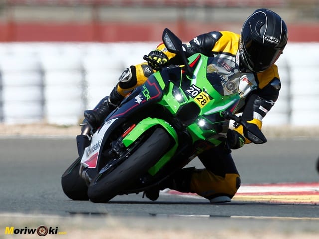 Prueba-Kawasaki-ZX-10R-amarillo Prueba-Kawasaki-ZX-10R-amarillo
