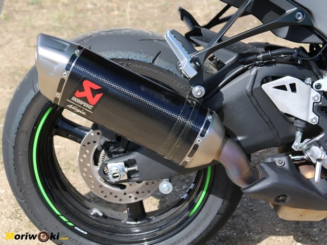 Prueba-Kawasaki-ZX-10R-escape-2 Prueba-Kawasaki-ZX-10R-escape-2