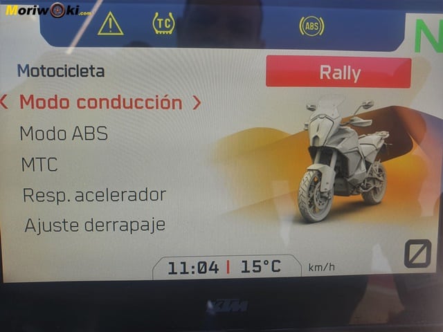 Prueba-KTM-1290-Super-Adventure-R-2021-arena. Prueba-KTM-1290-Super-Adventure-R-2021-arena.