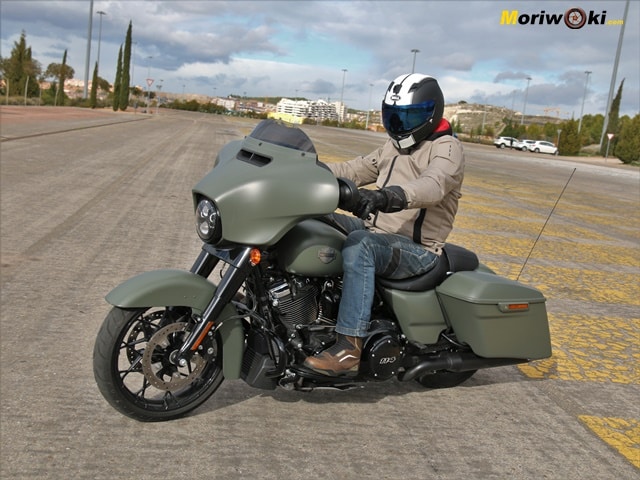 Prueba-Harley-Davidson-Street-Glide-lateral Prueba-Harley-Davidson-Street-Glide-lateral
