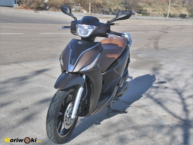 Prueba-Kymco-People-S-125i-3-cuartos Prueba-Kymco-People-S-125i-3-cuartos