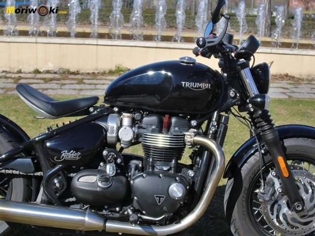  Prueba-a-fondo-Triumph-Bonneville-Bobber perfil derecho.