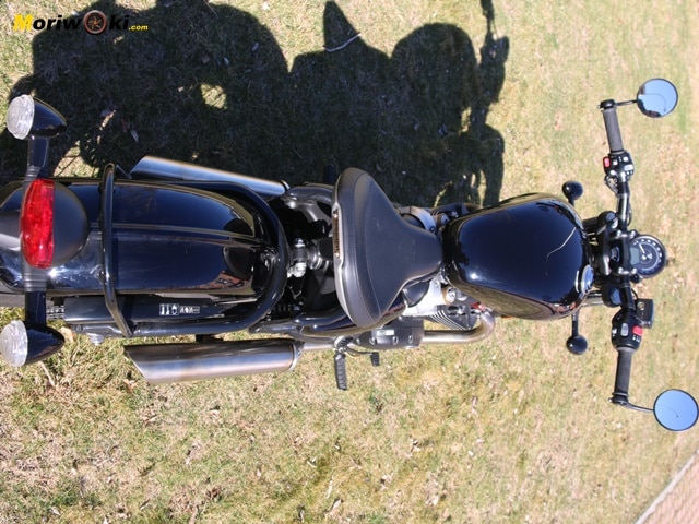 Prueba-a-fondo-Triumph-Bonneville-Bobber-posicion