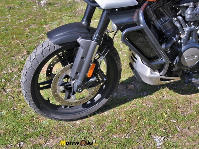 Harley Davidson Pan America Prueba a fondo Defensas Harley Davidson Pan America Prueba a fondo Defensas