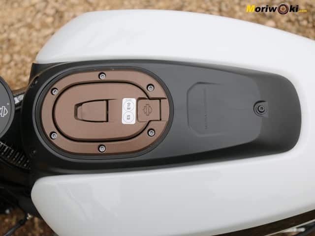 Harley-Davidson-Sportster-S.-Prueba-a-fondo.-Deposito-superior. Harley-Davidson-Sportster-S.-Prueba-a-fondo.-Deposito-superior.