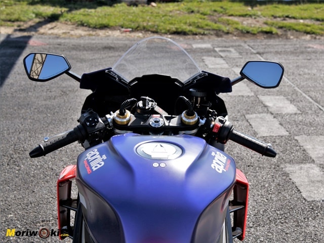 Aprilia RSV4 Factory. Prueba a fondo. Copick. Aprilia RSV4 Factory. Prueba a fondo. Copick.