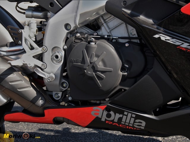Aprilia-RSV4-Factory.-Prueba-a-fondo.-Embrague Aprilia-RSV4-Factory.-Prueba-a-fondo.-Embrague