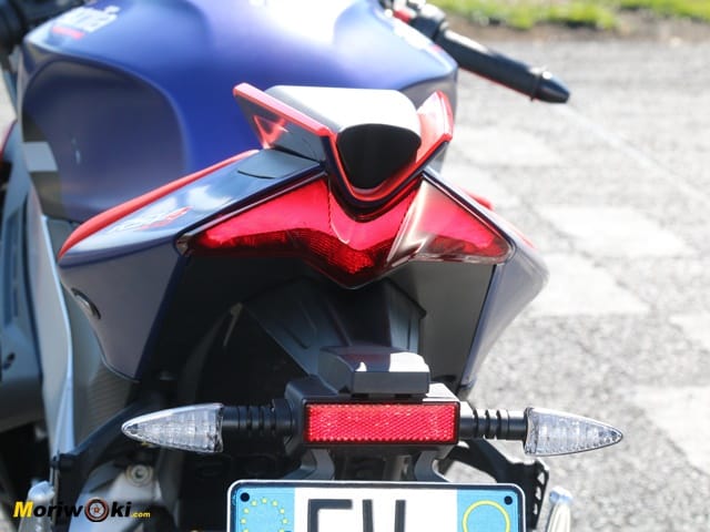 Aprilia RSV4 Factory. Prueba a fondo. Piloto trasero Aprilia RSV4 Factory. Prueba a fondo. Piloto trasero