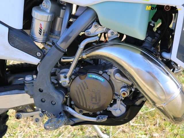 Prueba-a-fondo-de-la-Husqvarna-TE-150i-Portada.-Motor Prueba-a-fondo-de-la-Husqvarna-TE-150i-Portada.-Motor
