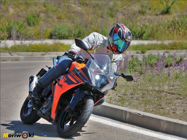 Prueba KTM RC 390 3 cuartos Prueba KTM RC 390 3 cuartos
