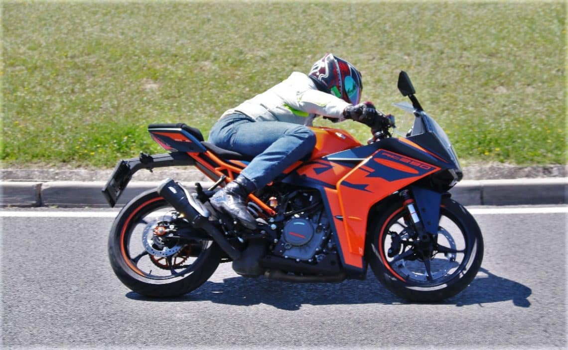 Prueba KTM RC 390 Portada