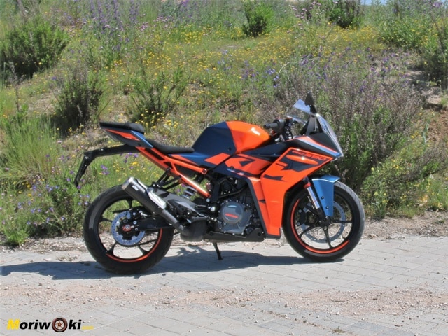 Prueba-KTM-RC-390-perfil. Prueba-KTM-RC-390-perfil.