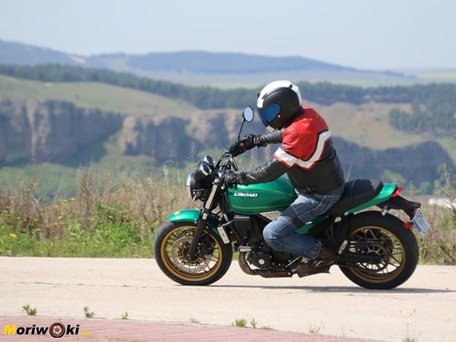 Prueba-Kawasaki-Z-650-RS-Postura Prueba-Kawasaki-Z-650-RS-Postura