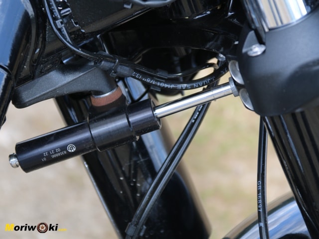Prueba BMW R 18 B amortiguador direccion Prueba BMW R 18 B amortiguador direccion