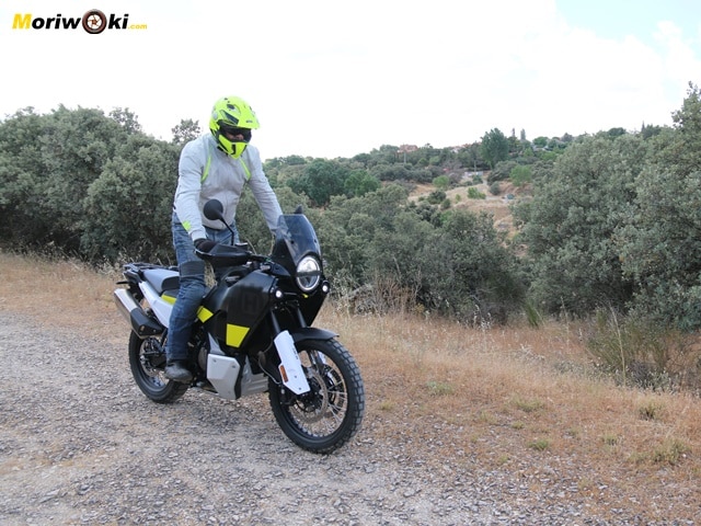Prueba-Husqvarna-Norden-901-en-pista Prueba-Husqvarna-Norden-901-en-pista