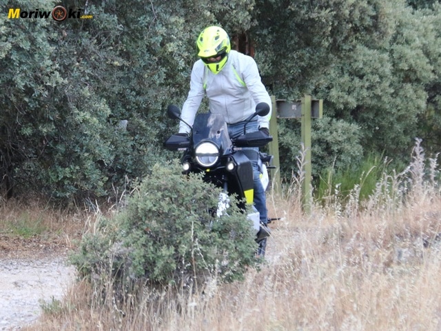 Prueba Husqvarna Norden 901 fuera de pista