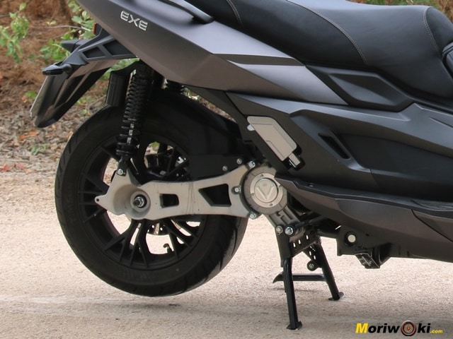 Prueba del Nerva EXE Electrico caballete central
