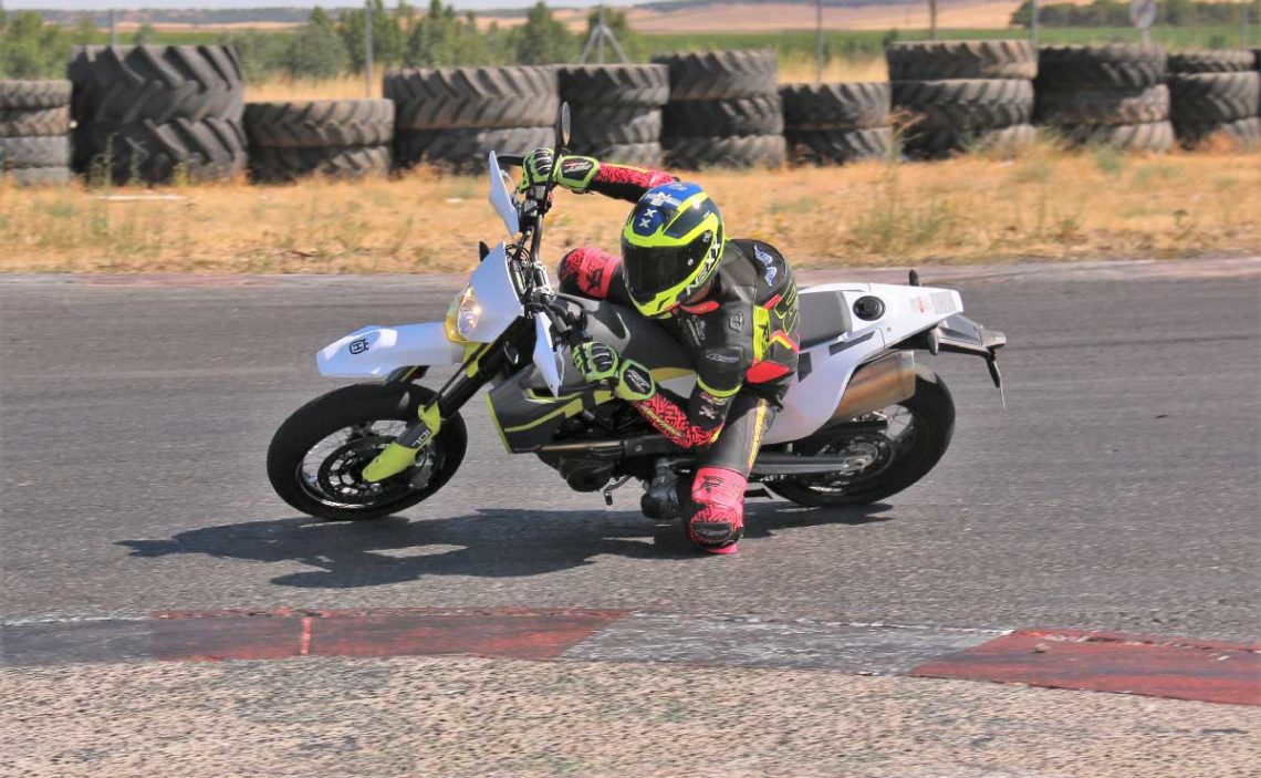 Prueba-Husqvarna-701-Supermoto-Portada