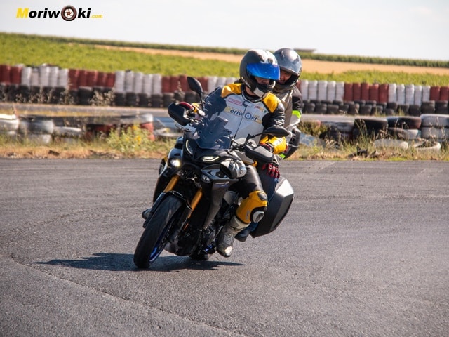 Prueba-Yamaha-Tracer-9-GT-a-duo