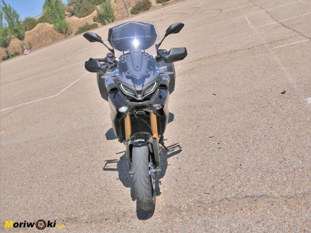 Prueba a fondo Yamaha Tracer 9 GT frente Prueba a fondo Yamaha Tracer 9 GT frente