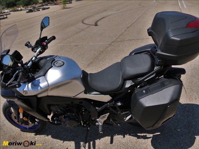 Prueba-a-fondo-Yamaha-Tracer-9-GT-postura Prueba-a-fondo-Yamaha-Tracer-9-GT-postura