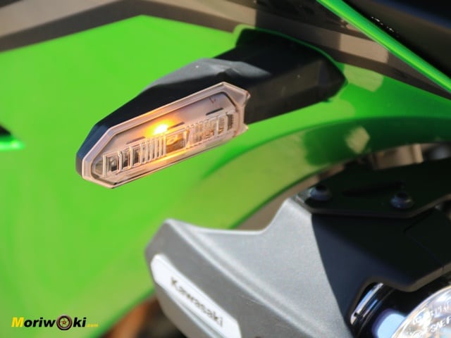 Prueba a fondo Kawasaki Versys 650 2022 intermitente Prueba a fondo Kawasaki Versys 650 2022 intermitente