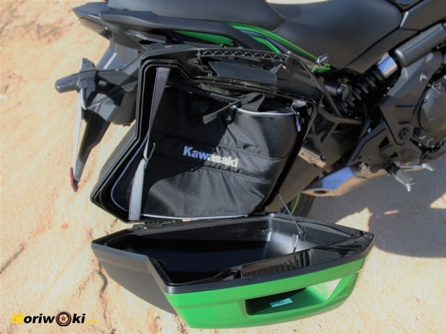 Prueba a fondo Kawasaki Versys 650 2022 maleta abierta Prueba a fondo Kawasaki Versys 650 2022 maleta abierta