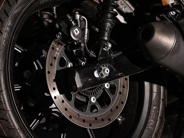 Royal_Enfield_HNTR350 Disco atras