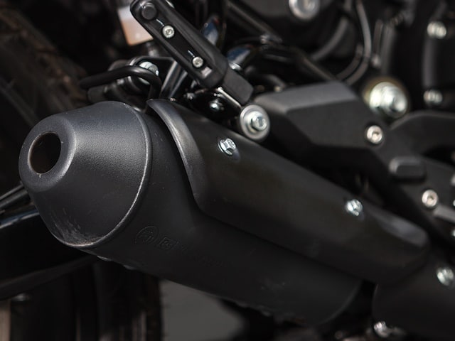 Royal_Enfield_HNTR350 escape