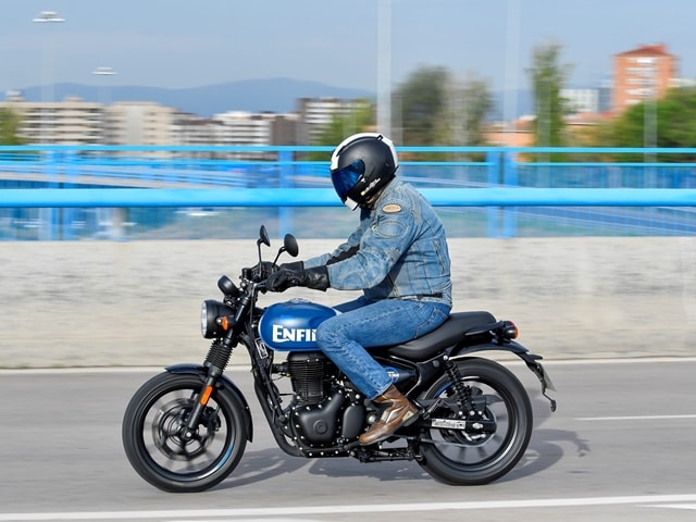 Royal_Enfield_HNTR350 prueba moriwoki rodando