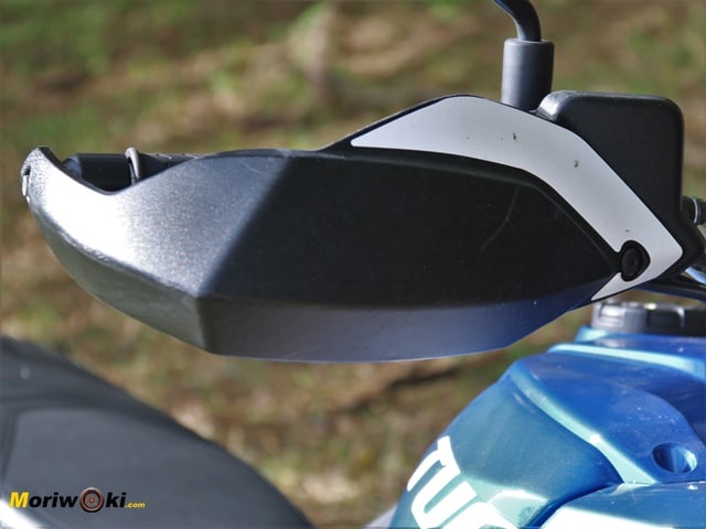Prueba a fondo Aprilia Tuareg 600 Protector mano Prueba a fondo Aprilia Tuareg 600 Protector mano