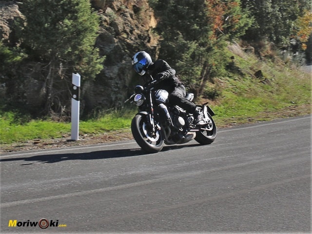 Prueba a fondo Triumph Trident 660 Entrando