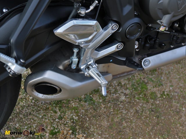 Prueba a fondo Triumph Trident 660 estribera
