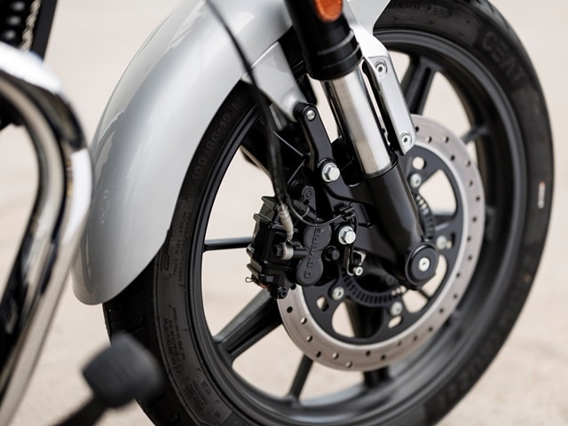 Prueba a fondo Royal_Enfield_Super_Meteor_650-22
