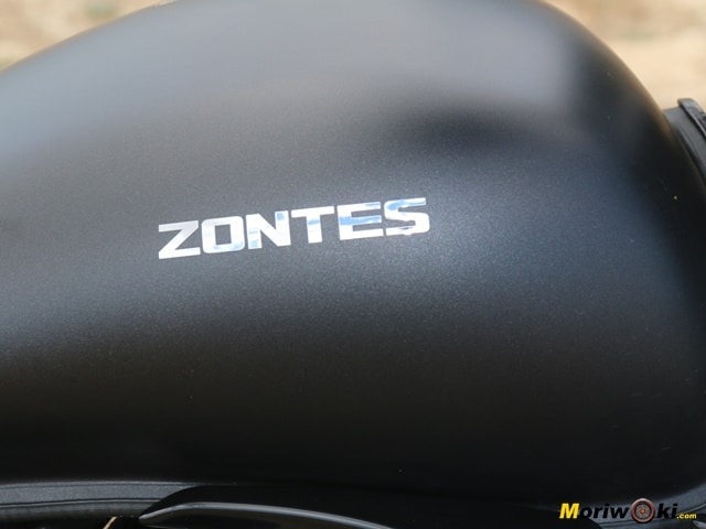 Preuba a fondo Zontes S 350 emblema Preuba a fondo Zontes S 350 emblema