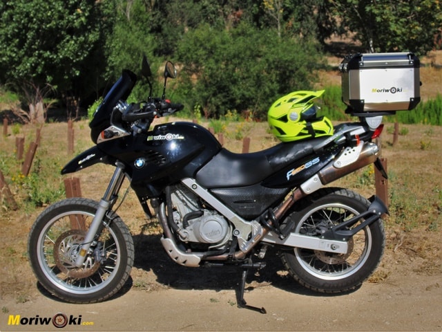 Comportamiento de la moto con baúl otro perfil
