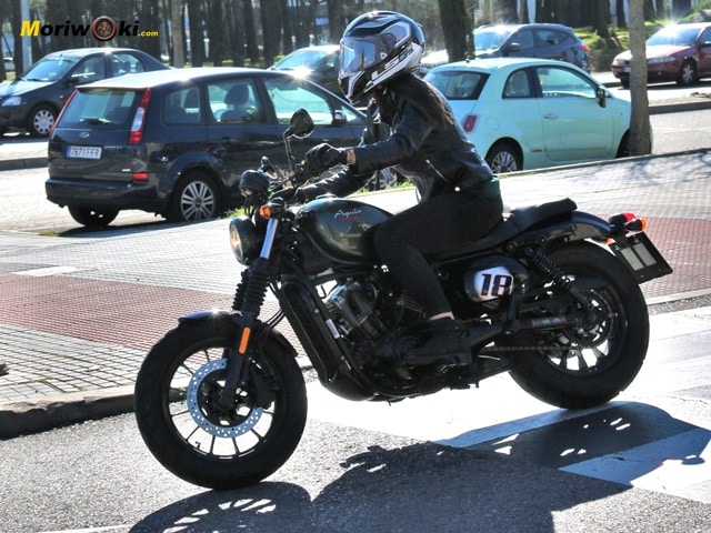 Para novatos en 125 Hyosung Aquila Para novatos en 125 Hyosung Aquila