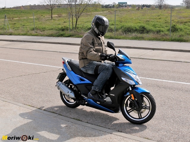 Para novatos en 125 Kymco Agility City 125 Giro Para novatos en 125 Kymco Agility City 125 Giro