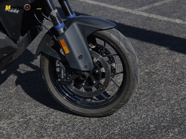 Prueba KTM 1290 Super Adventure S 2023 Freno