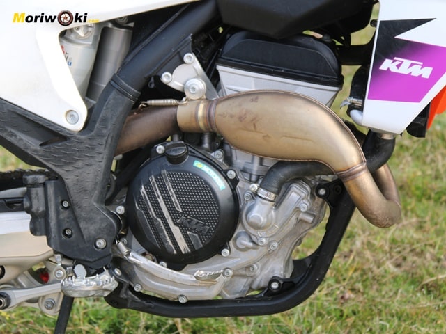 KTM 250 SX-F 2024 a fondo motor