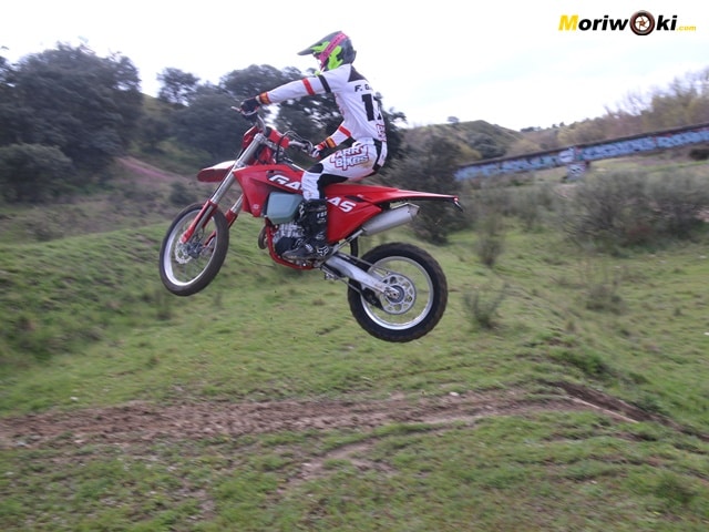 Gas Gas EC 450 F Prueba a fondo salto 2